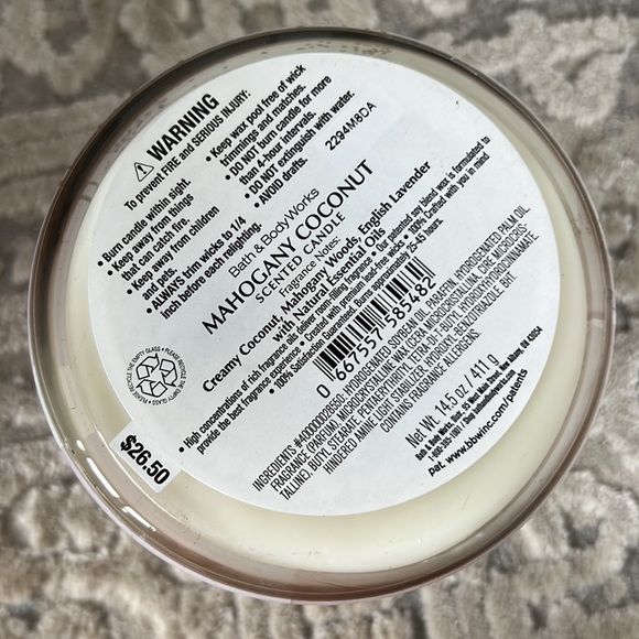 NWT Bath and body works 3-wick candle - mahogany coconut - Picture 3 of 3